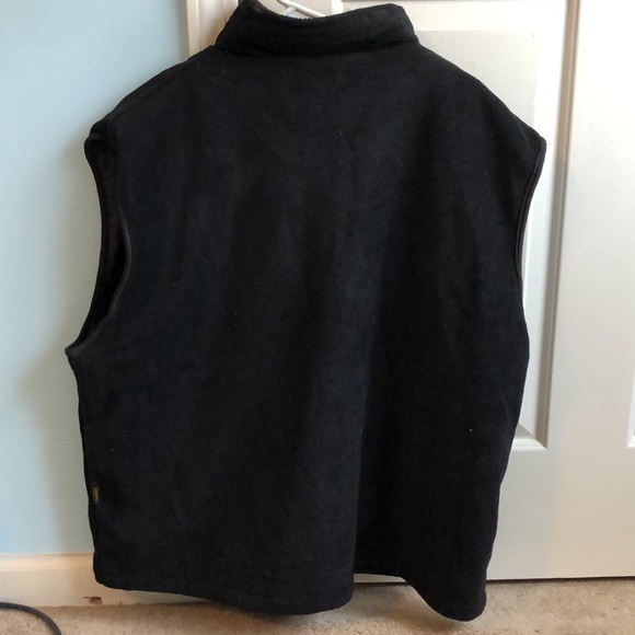 Baru sports.    Size 3XL.  Black Vest.  (Man) - Picture 5 of 12